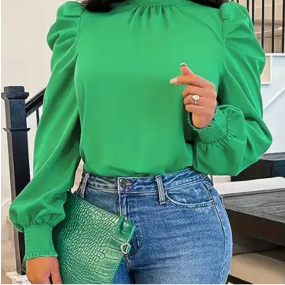 ChicMe Women’s Green Puff Sleeve Ruffled Blouse - Size Medium
